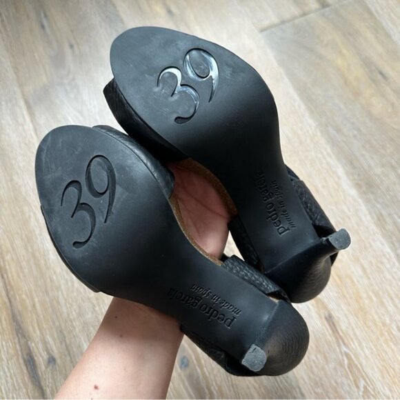 Pedro Garcia Black Pebbled Leather Sandals 4.25 Inch Heel - Size EU 39 (US 8) - Picture 5 of 17